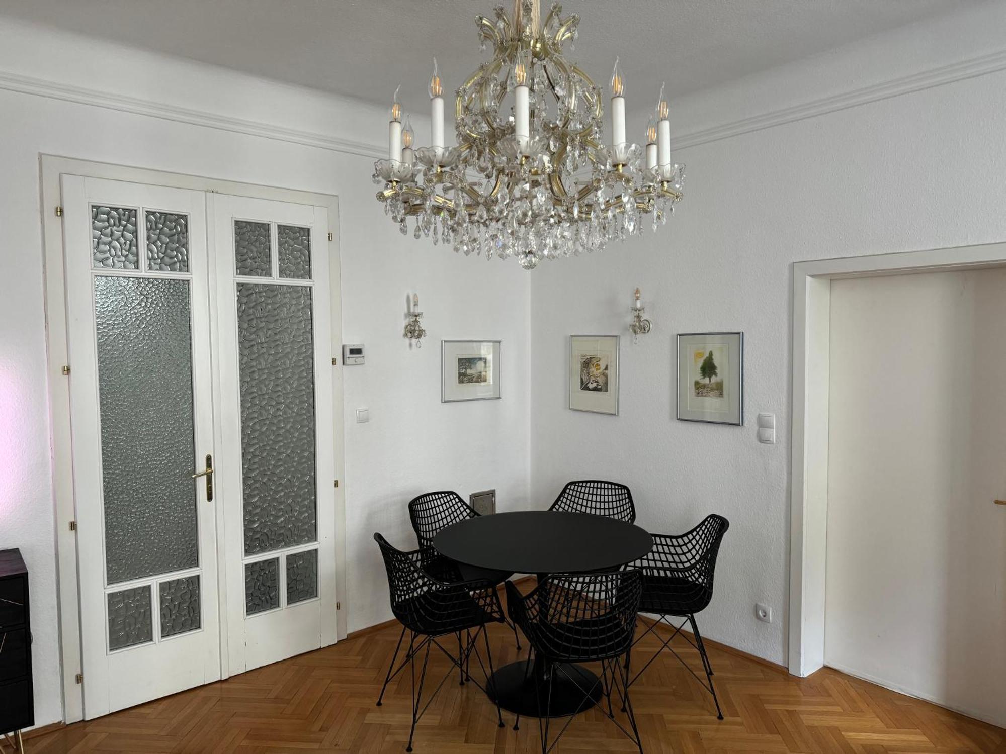Atelier Lomani Apartment Vienna Luaran gambar