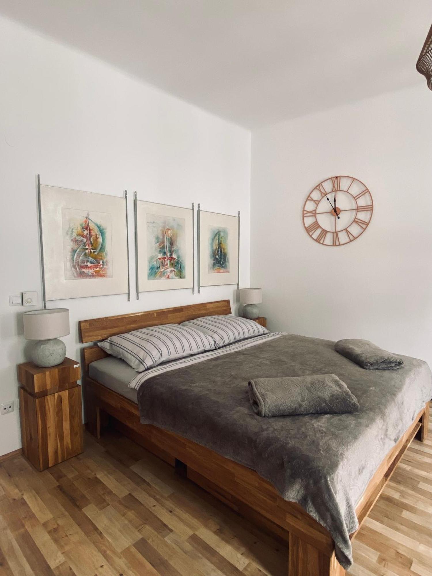 Atelier Lomani Apartment Vienna Luaran gambar