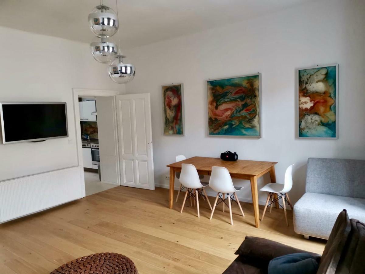 Atelier Lomani Apartment Vienna Luaran gambar