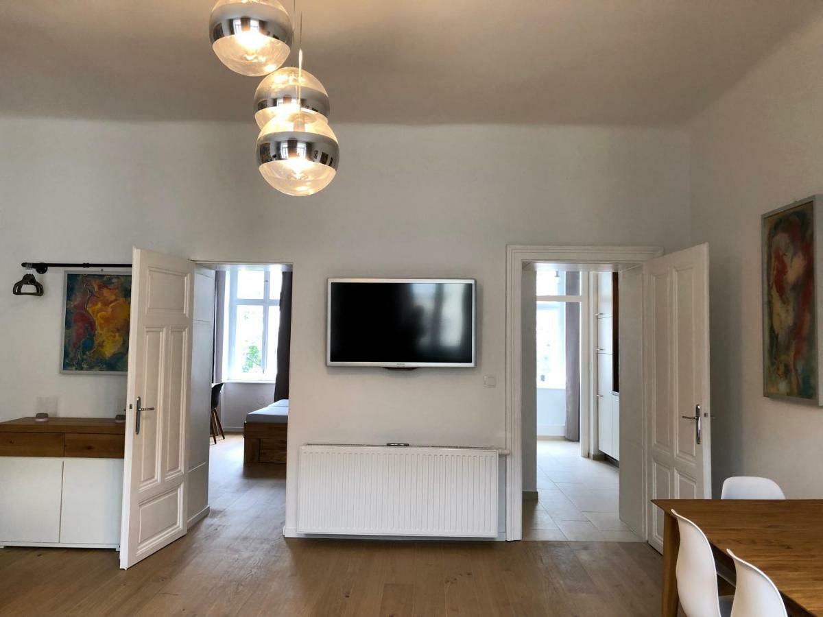 Atelier Lomani Apartment Vienna Luaran gambar